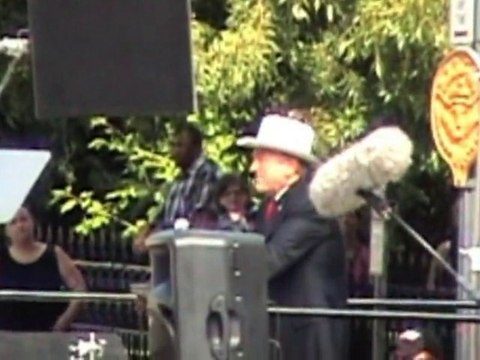 SNTV - Angie and Brad are influential