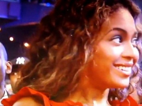 SNTV - Kanye disses Taylor Swift