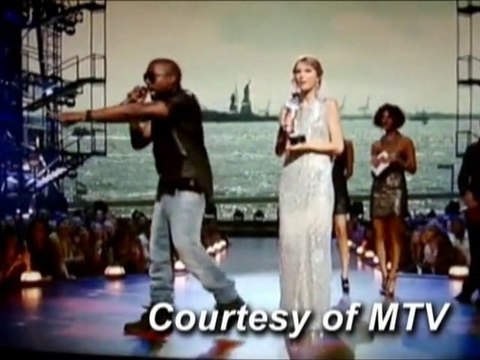 SNTV - Taylor Swift's SNL slams