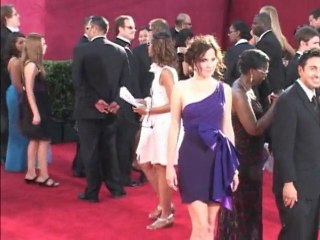 Download Video: SNTV - Emmy red carpet fashion