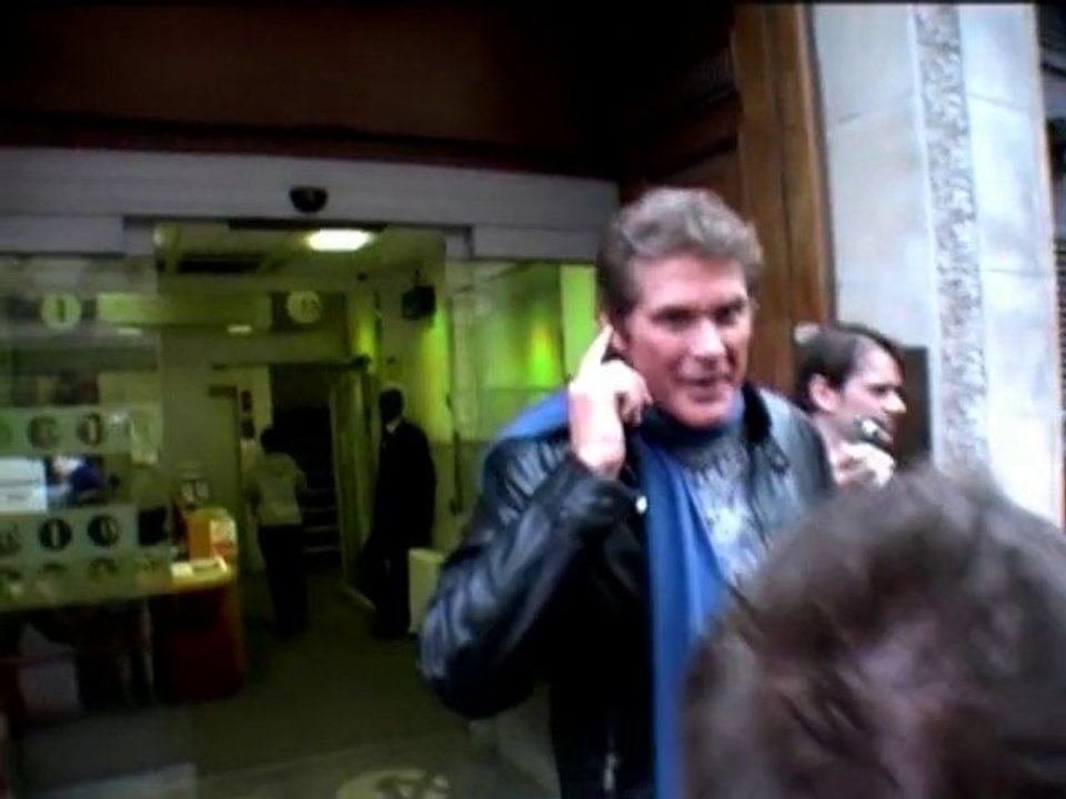 SNTV - No Hassle for the Hoff