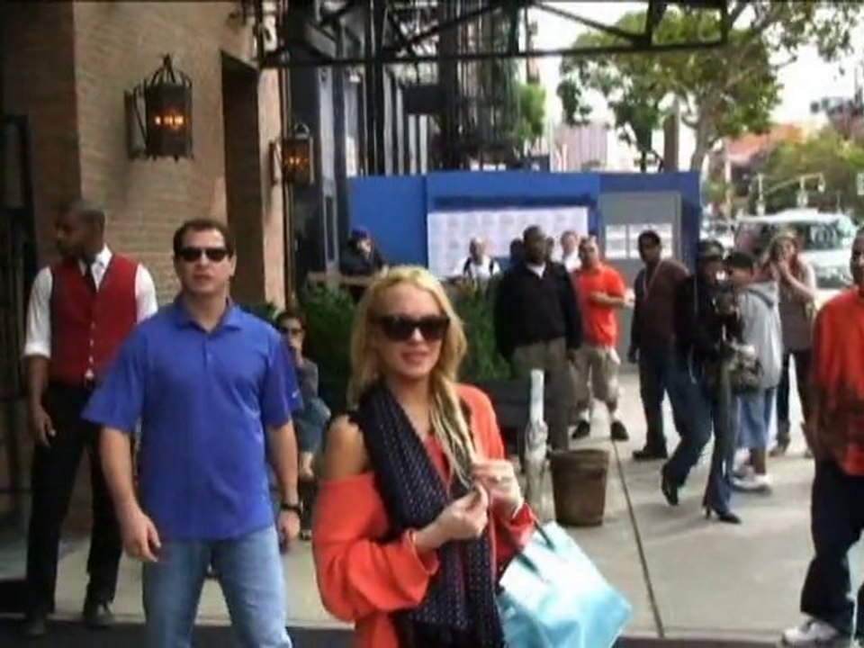 SNTV - Lindsay goes to court