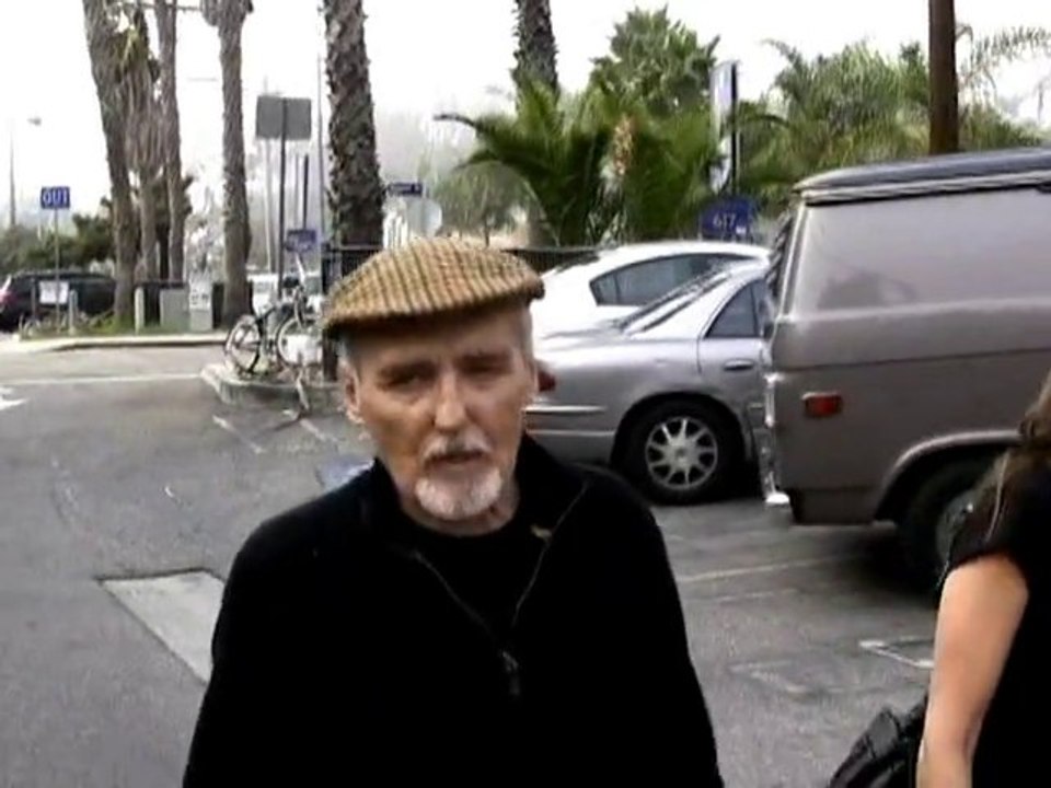 SNTV - Dennis Hopper talks