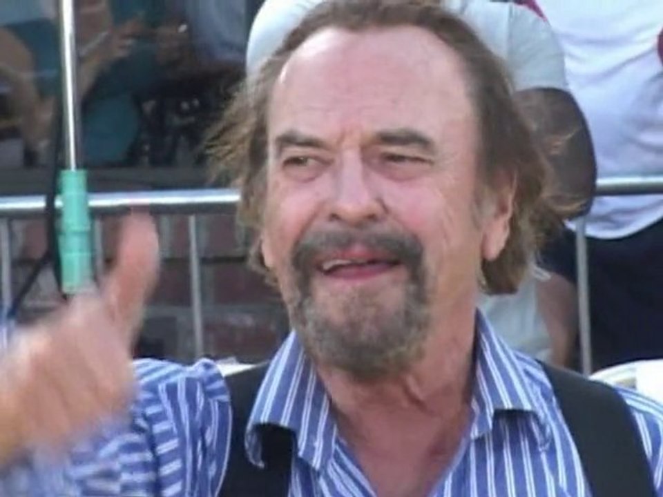 SNTV - Rip Torn arrested!