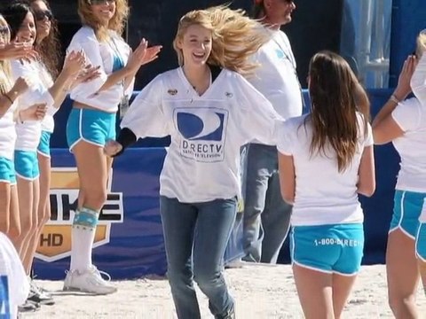 SNTV - Celebrities love football