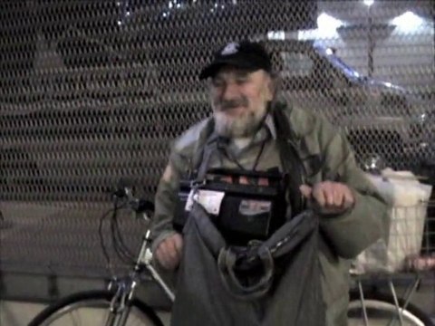 SNTV - Rosario Dawson gives back