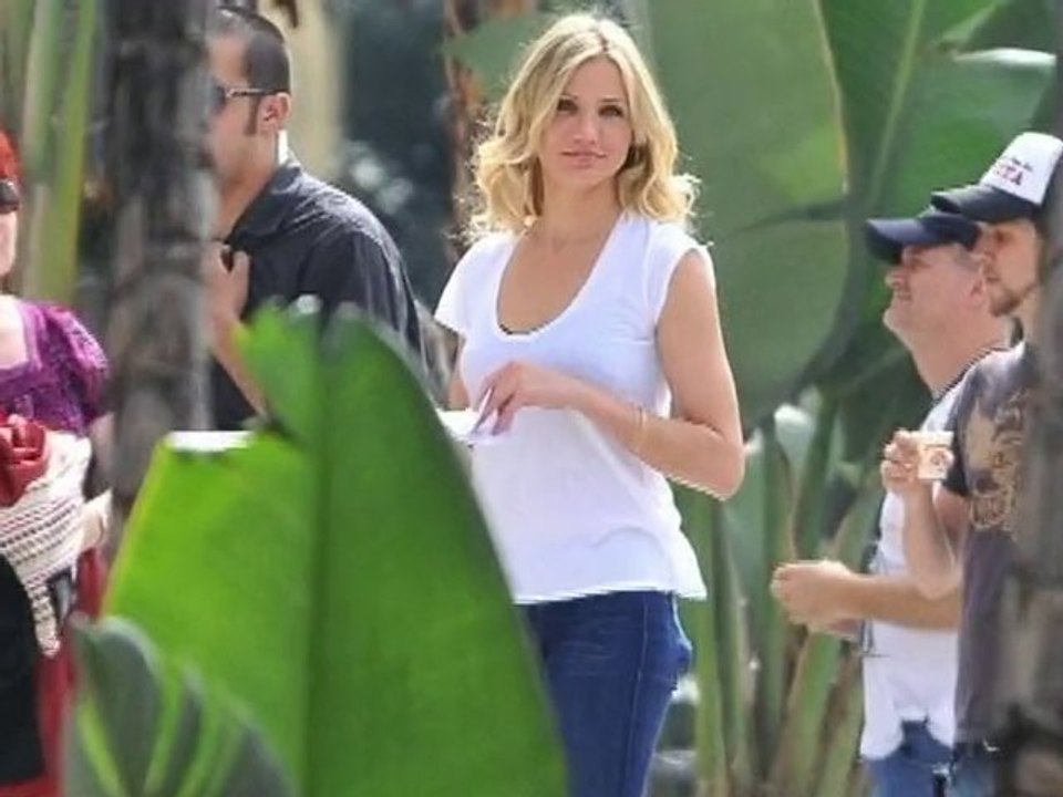 SNTV - Cameron and JT together again