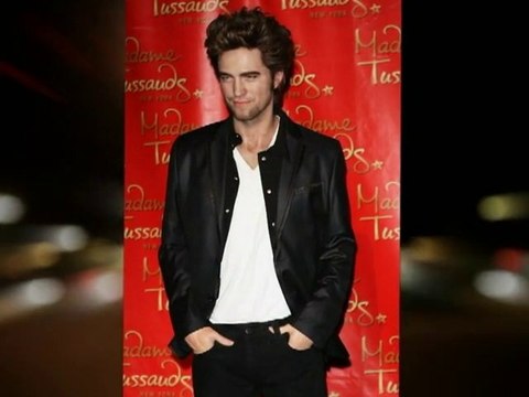 SNTV - RPattz turns into RWax