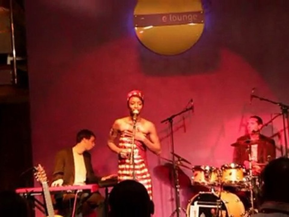 Aïssate en concert au Casino 2000 Mondorf-les-Bains