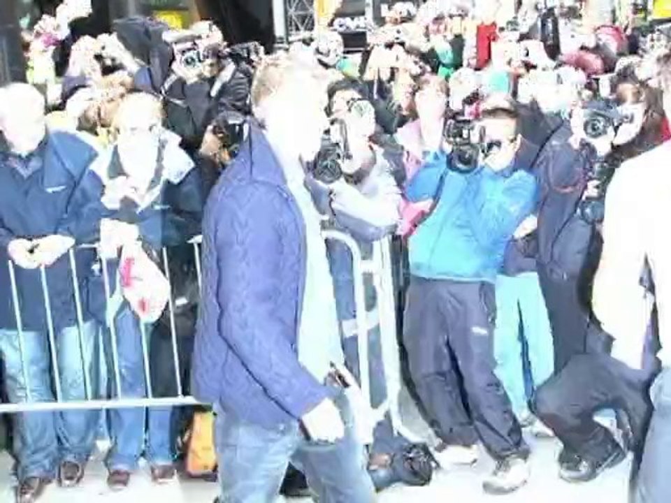 SNTV - Beckham can't weight