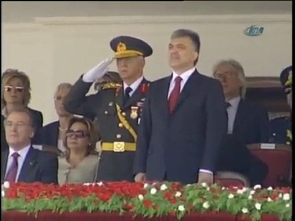 Kılıçdaroğlu kalktı_ Gül oturttu - Haberdar.com