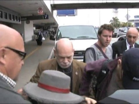SNTV - Ashley Olsen's plane drama