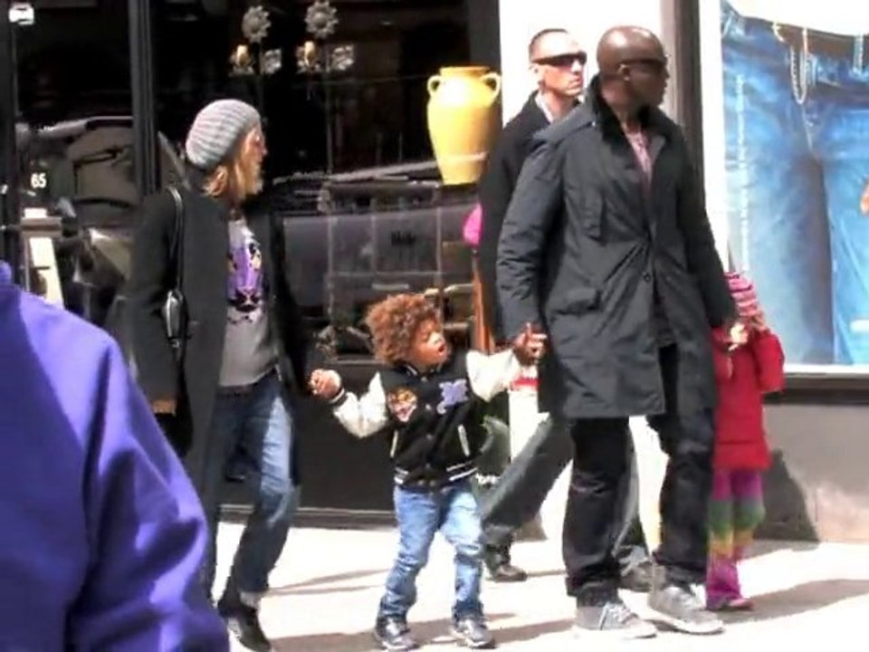 SNTV - Latest celebrity gossip