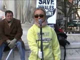 SNTV - Angie, philanthrope