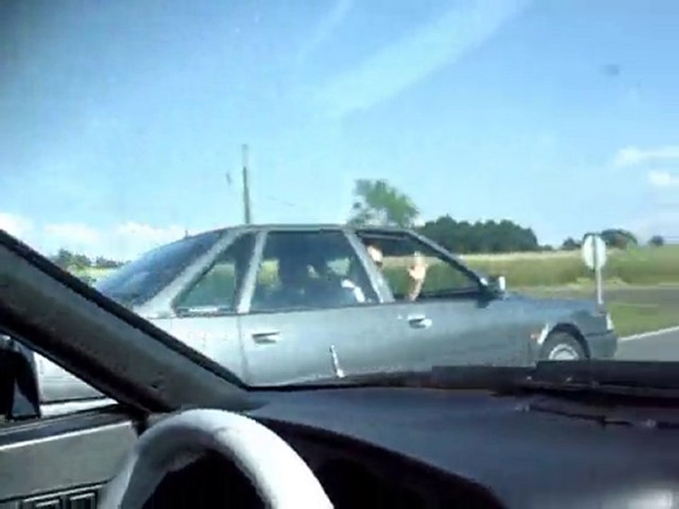 Renault 21 2L Turbo VS Porsche 944 Atmo