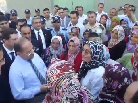 Recep Akdağ Arnavutköy Hastanesi Ziyareti