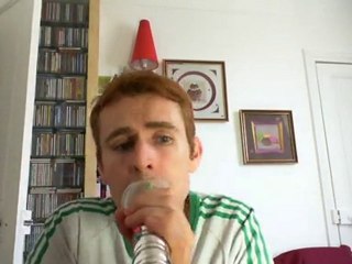 Wiwi égratigne "on aimerait bien"