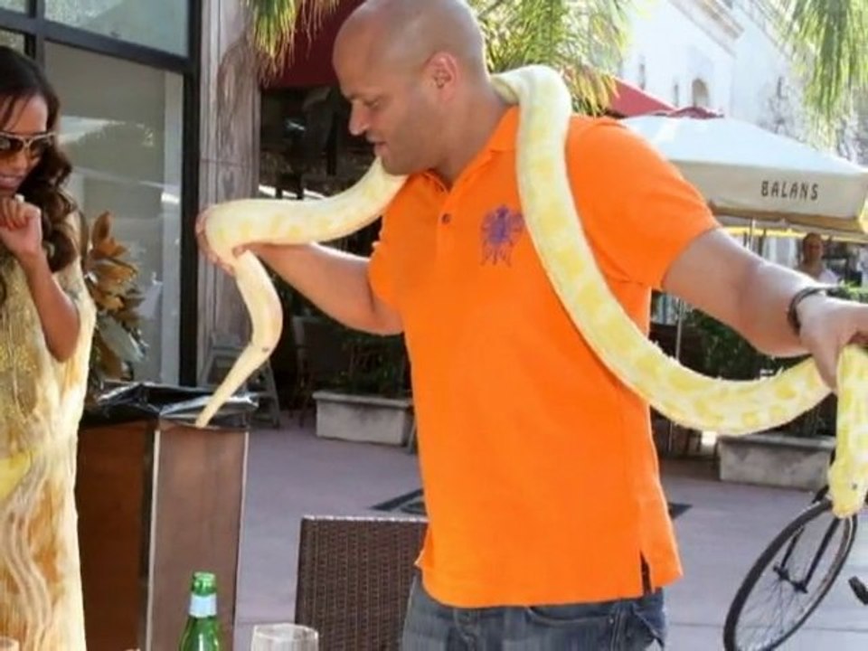 SNTV - Mel B pimente Miami
