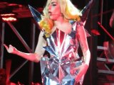 SNTV - Lady Gaga et ses jets