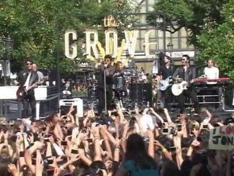 SNTV - La Minute Hollywoodienne