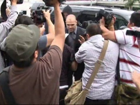 SNTV - Exklusiv: RPattz ohne Kapuze