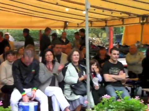 Lugny : les danseuses du groupe Alzina font oublier la pluie