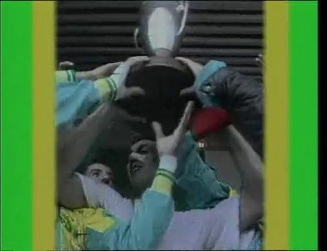 AMAR KOBBI, JSK ,CHANTEUR AMAZIGH DE KABYLIE.