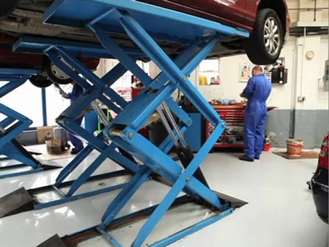 Chequers Lane Garage Car Servicing & MOT Testing in Tadworth