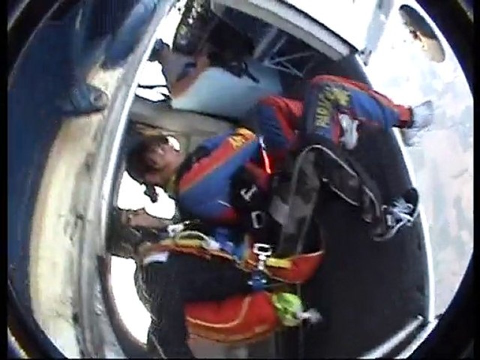 saut 4000m justine meurice & son papounet 31 08 2010 (son !)