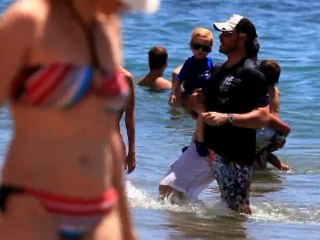 SNTV - Exklusiv: Stars am Strand