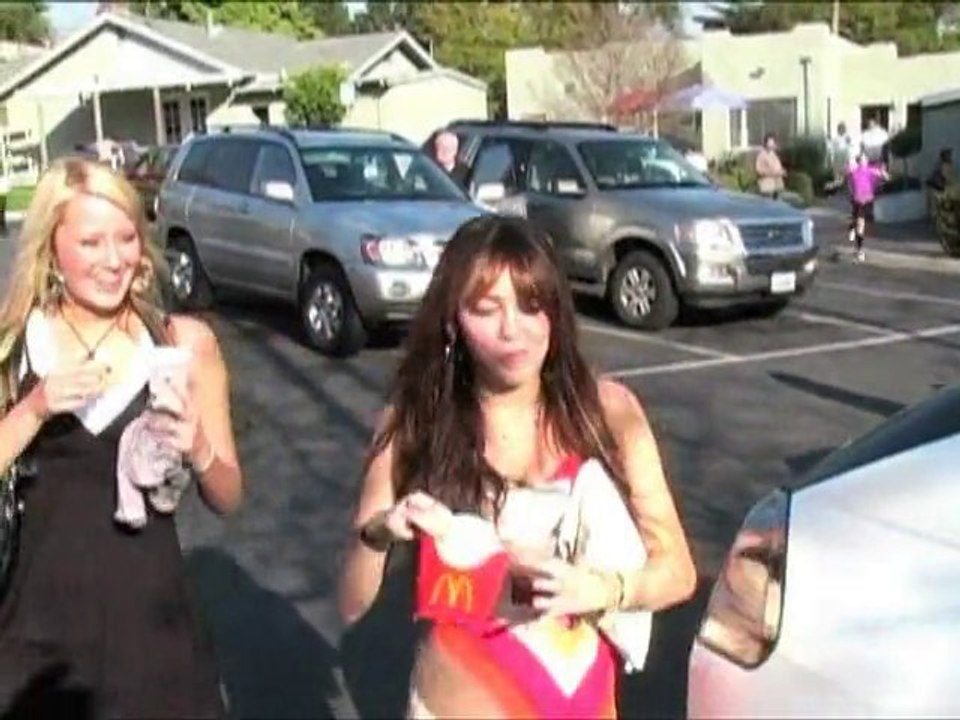 SNTV - Exklusiv: Stars und ihr Fast Food