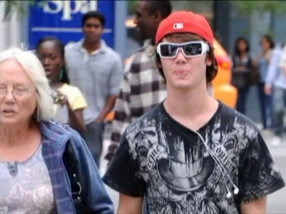 SNTV - Exklusiv: Twilight-Stars unterwegs