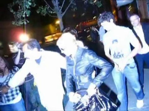 SNTV - Exklusiv: Stars und ihre Lustknaben