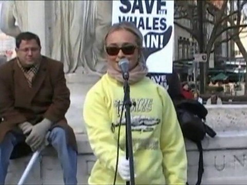 SNTV - Exklusiv: Mehr guter Wille von Jolie