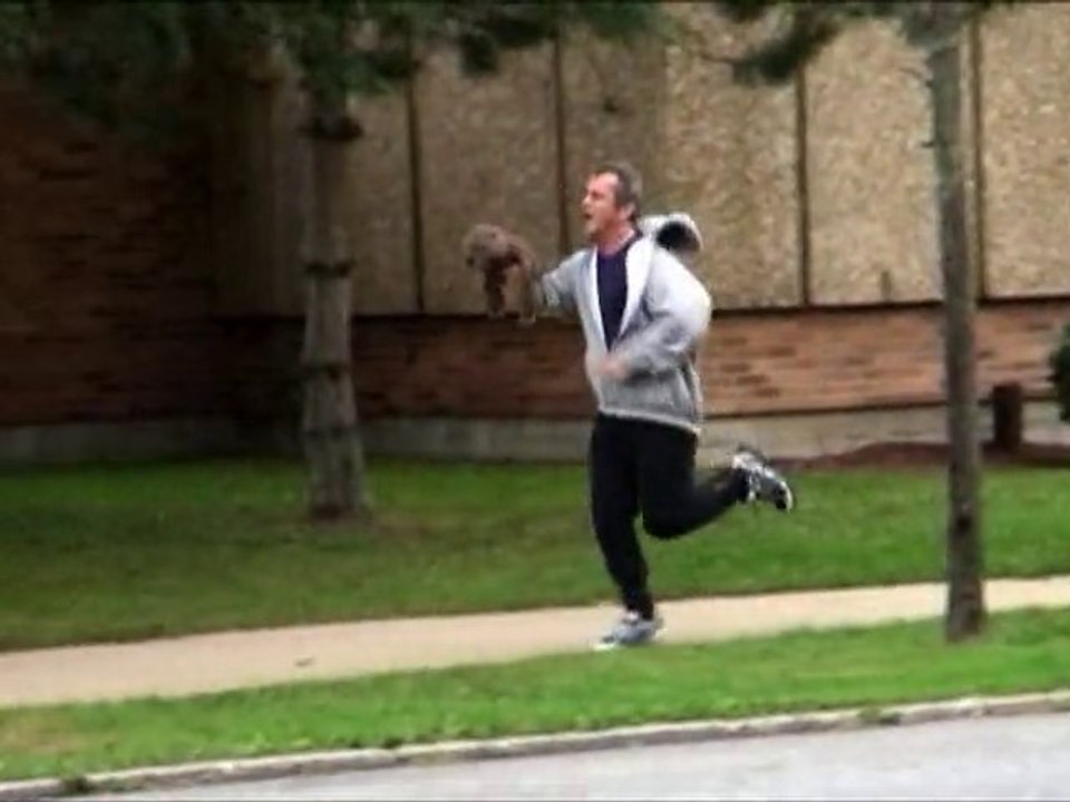 SNTV - Exklusiv: Gibsons haariger Freund