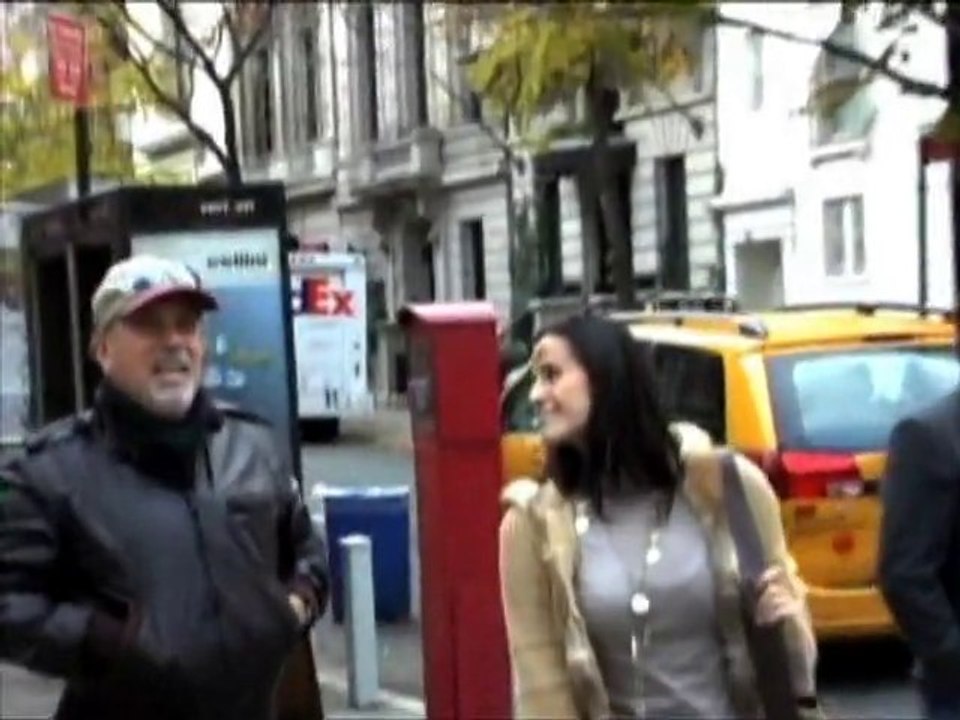 SNTV - Exklusiv: Stars reden Quatsch