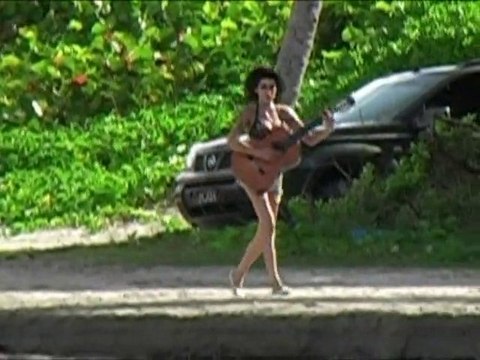 SNTV - Exklusiv: Amy Winehouses neue Diät