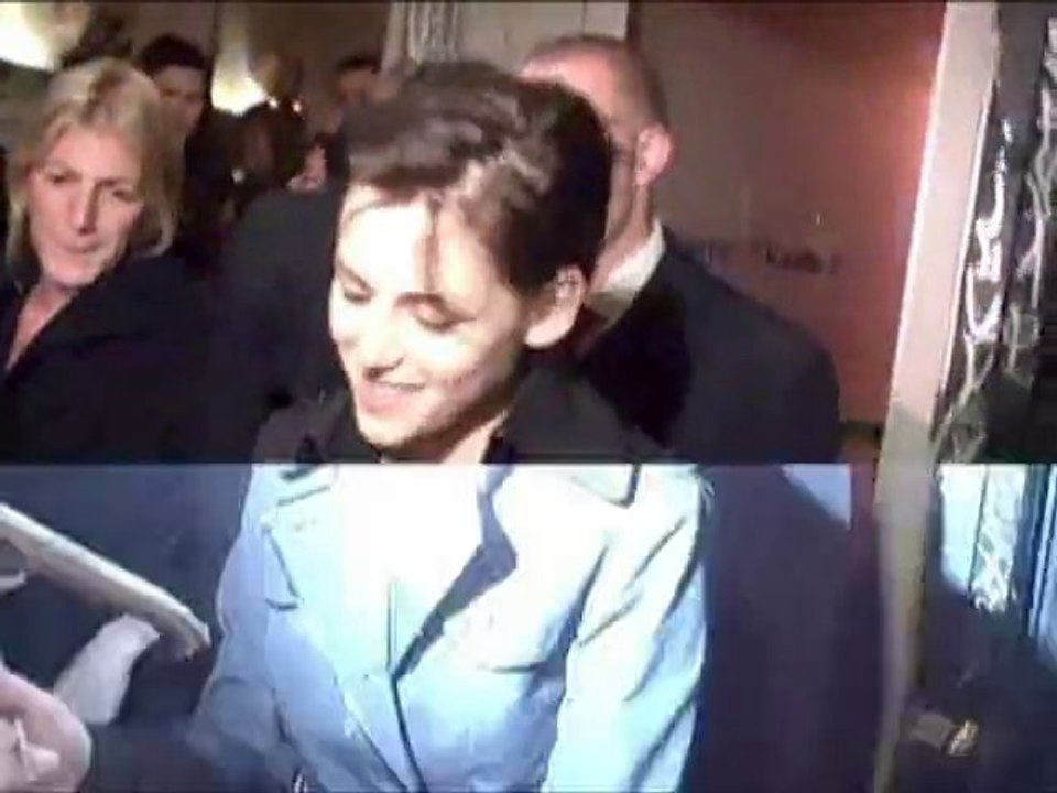 SNTV - Exklusiv: Aggressive 'Twilight'-Fans