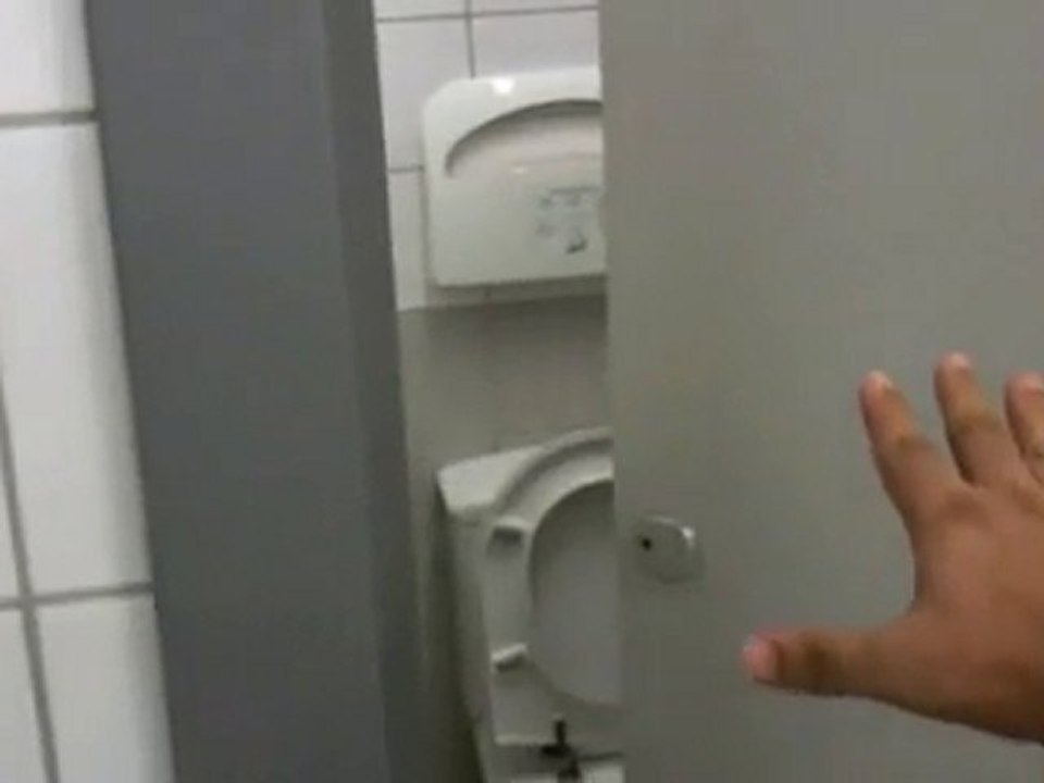 WC DE KORKU FİLM