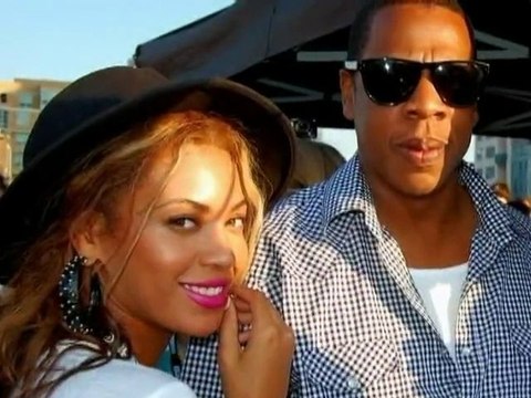 SNTV - Exklusiv: Valentinstag für die Stars