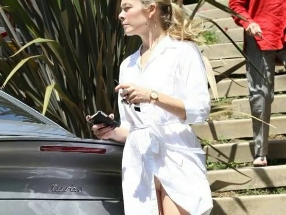 SNTV - Exklusiv: Die  Höschen der Stars