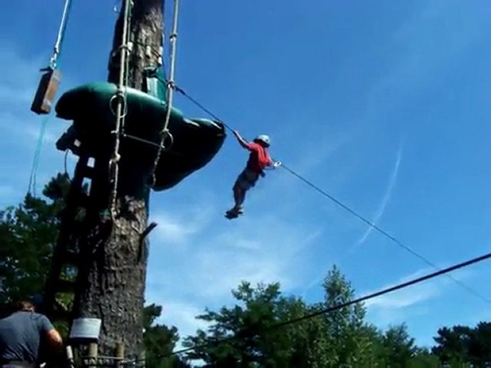 Florian sur la tyrolienne