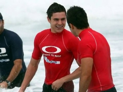 SNTV - Exklusiv: Zac Efron beim Surfen