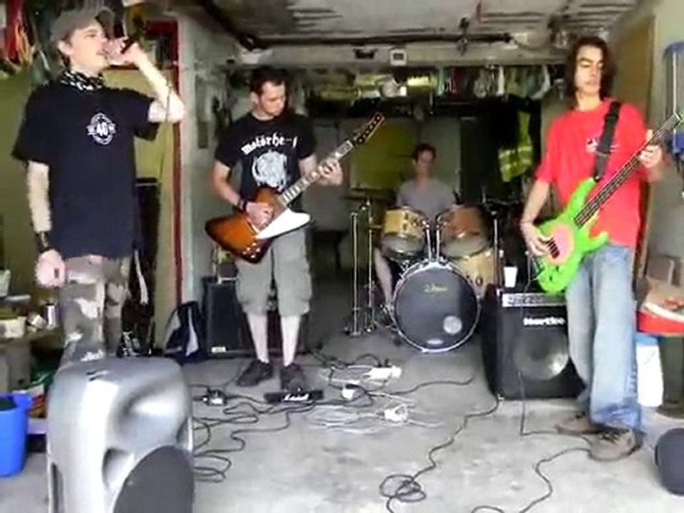 Hate Ball - Jump