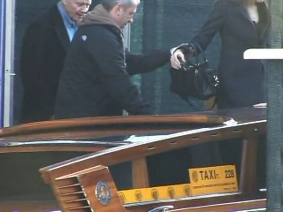 SNTV - Exklusiv: Angelinas Dad kehrt zurück