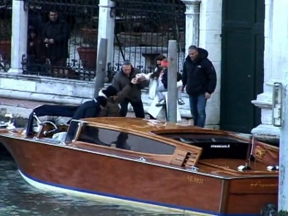 SNTV - Exklusiv: Jolie und Depp am Set