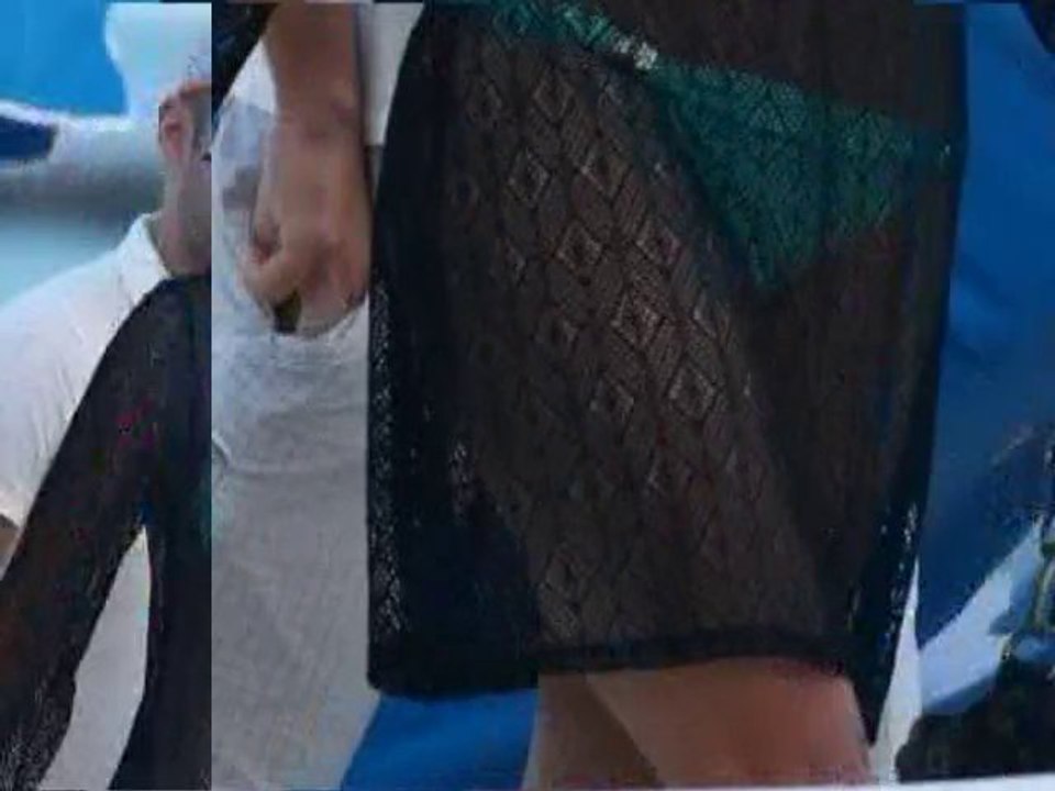 SNTV - Exklusiv: Halle Berry im Bikini