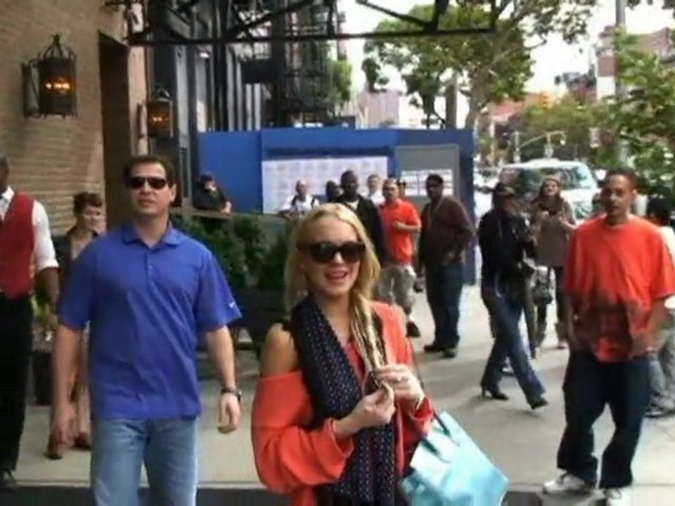 SNTV - Exklusiv: Lindsay Lohan wird brav