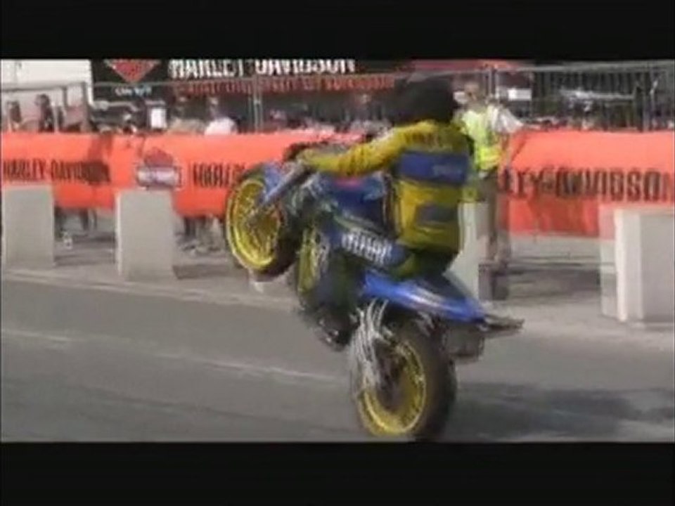 Motorradstunt