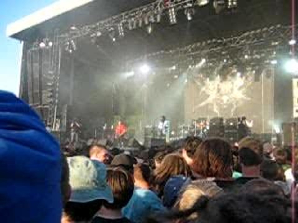 Soulfly _ Eye for an eye live Dour